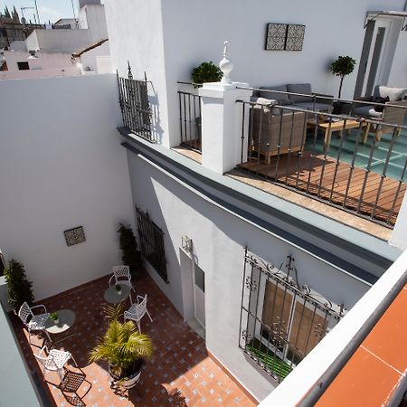 Basic Hotel Sevilla Catedral Exterior photo